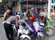 Hari ke-5 Ops Zebra Samrat di Bitung Jaring 65 Pelanggar, Kasat Lantas Sosialisasi Kamseltibcarlantas kepada Para Pelajar