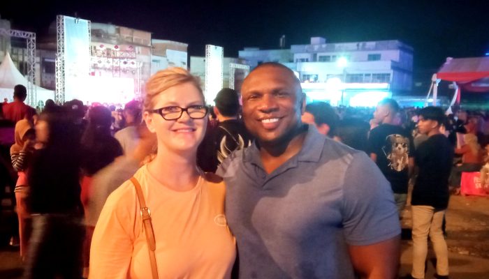 Lawrence Dan Becky, Turis Kapal Pesiar Carnival Luminosa Ungkap Kesan Malam Pertama Di Kota Bitung