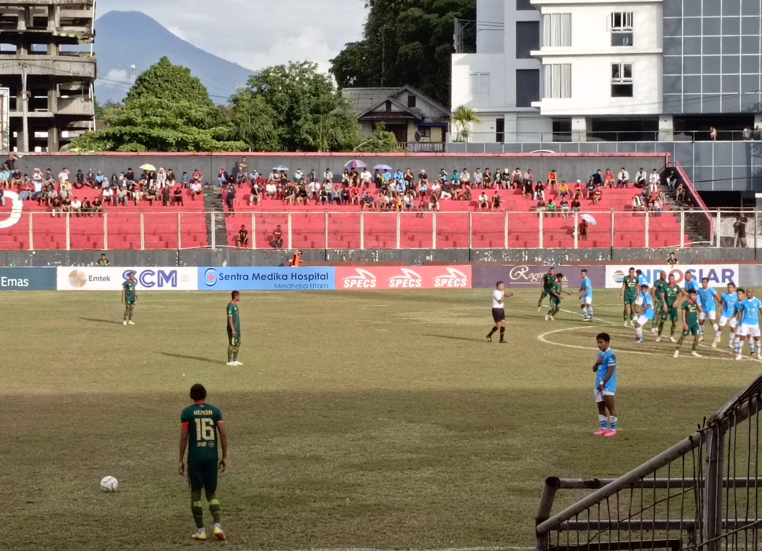 Laga Sulut United FC vs Persipal BU. (Foto: Sudara.id)