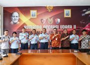 Danlanud Marsma Ramot Sinaga Terima Kunjungan Kadisperkimtan Sulut di Mako Lanud Sam Ratulangi