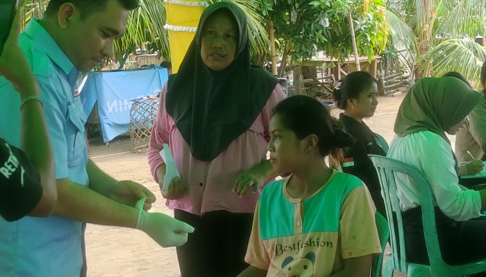 Konsisten Dengan Program Pengabdian, dr Zainuddin Wumu terus Bantu Masyarakat