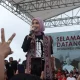 Istri Ganjar Pranowo, Siti Atikoh Suprianti pada acara Senam Ceria dan Line Dance Massal di Kawasan Megamas, Manado, Rabu (17/1/2024). Istimewa