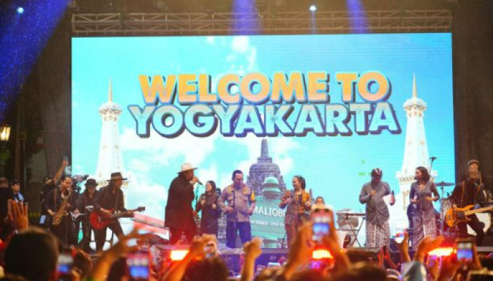 Polisi Jagoanku Butet Kartaredjasa dan Ndarboy Genk Persembahkan Lagu Buat Polri