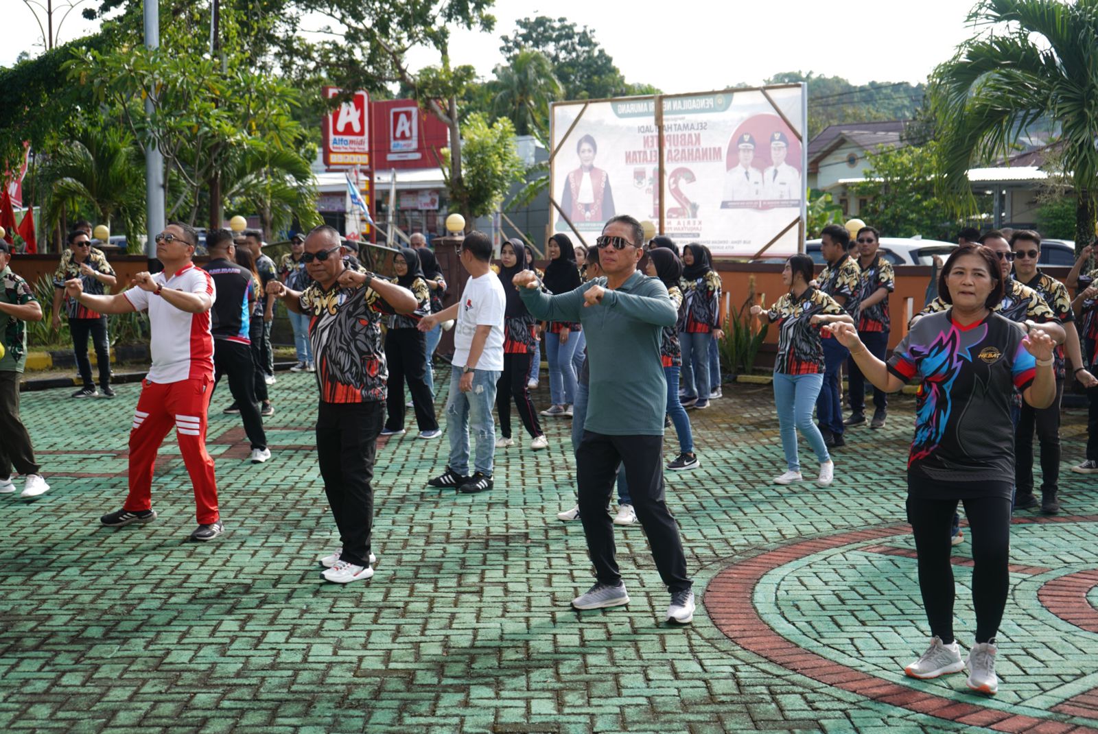 Bupati Franky Donny Wongkar Olahraga Bersama Forkopimda