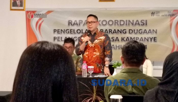 Masuk Masa Tenang, Bawaslu Manado Ajak Peserta Pemilu Bersihkan APK Secara Mandiri