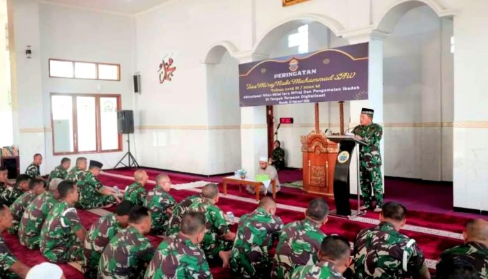 Prajurit Yonmarhanlan VIII Bitung Ikuti Peringatan Isra Miraj Lantamal VIII di Manado