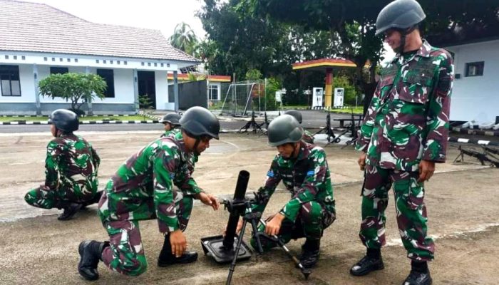 Prajurit Petarung Yonmarhanlan VIII Bitung Latih Keterampilan Kesenjataan Tempur