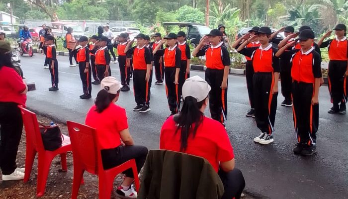 Meriahkan HUT RI ke-79, SD Inpres Kawangkoan Ikuti Lomba Gerak Jalan Pemkab Minahasa Utara