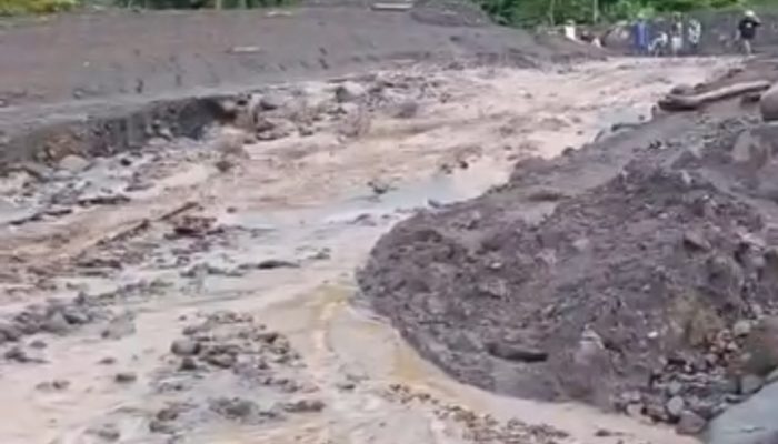 Akses Jalan di Sitaro Terputus Akibat Lahar Dingin Gunung Karangetang