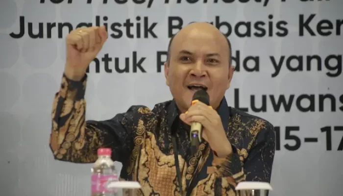 KPU Sulut Sosialisasi Hukum Pilkada, Meydy Tinangon : Pers Berperan Vital dalam Difusi Informasi