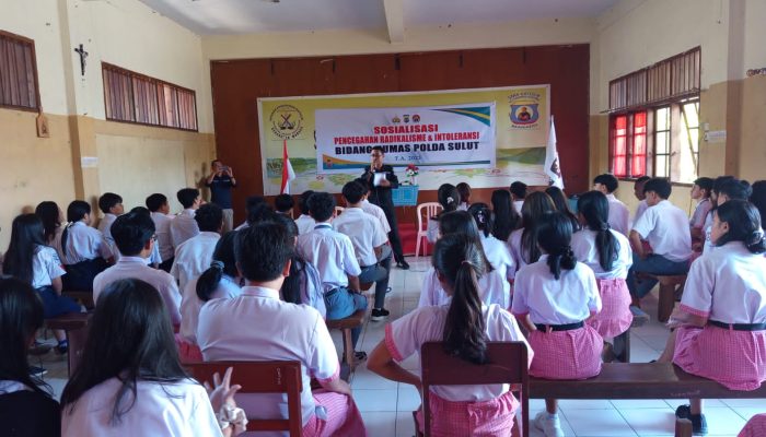 Polda Sulut Sosialisasikan Pencegahan Radikalisme dan Intoleransi di SMA Katolik St Thomas Aquino Manado