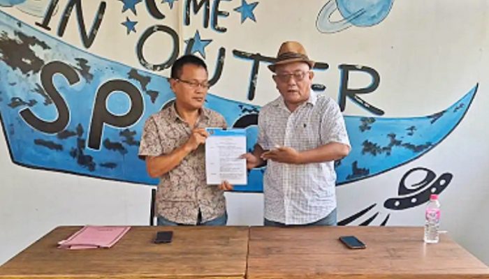 Maemossa dan Ardison Terima SK Kepengurusan PWI Sulut