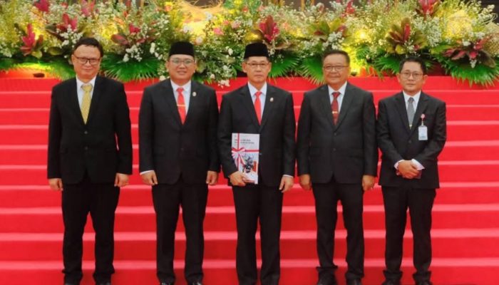 Paripurna Sertijab, Walikota Bitung Hengky Honandar Tegaskan Pembangunan Terintegrasi dan Berkelanjutan