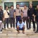 Tim Berantas Premanisme Polres Bitung tangkap seorang pelaku keributan menggunakan Senjata Tajam. (Foto: Humas Polres Bitung)