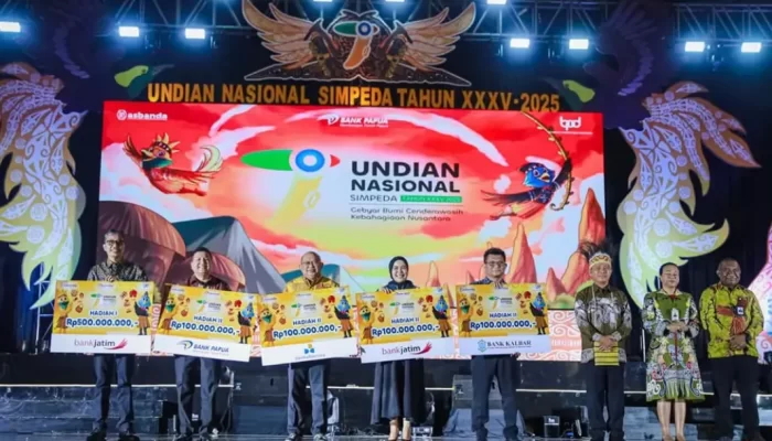 Direktur Pemasaran Wakili Bank SulutGo Hadiri Undian Nasional Simpeda XXXV Tahun 2025 di Papua