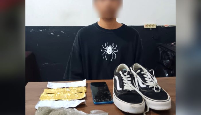 Terciduk Simpan Ganja di Sepatu, Warga Aertembaga Diamankan Satresnarkoba Polres Bitung
