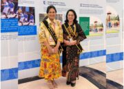 Bunda PAUD Kota Bitung, Ny Ellen Honandar Sondakh SE (kanan) bersama Bunda PAUD Sulawesi Utara, Ny Anik Yulius Selvanus (kiri) . (Foto: Istimewa)