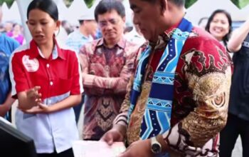 Gubernur Yulius Selvanus Menutup SMK Expo 2025 di Kawasan Megamas Manado