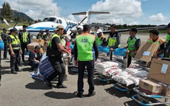 Bantuan kemanusiaan Otban VIII Manado dan Bandara di Wilayah Kerjanya, diberangkatkan menggunakan pesawat menuju lokasi terdampak bencana banjir dan tanah longsor di Aceh, Sumatera Utara dan Sumatera Barat.