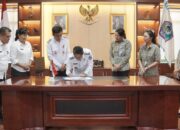 Walikota Bitung, Hengky Honandar SE, tandatangani kerjasama dengan BPJS Kesehatan.