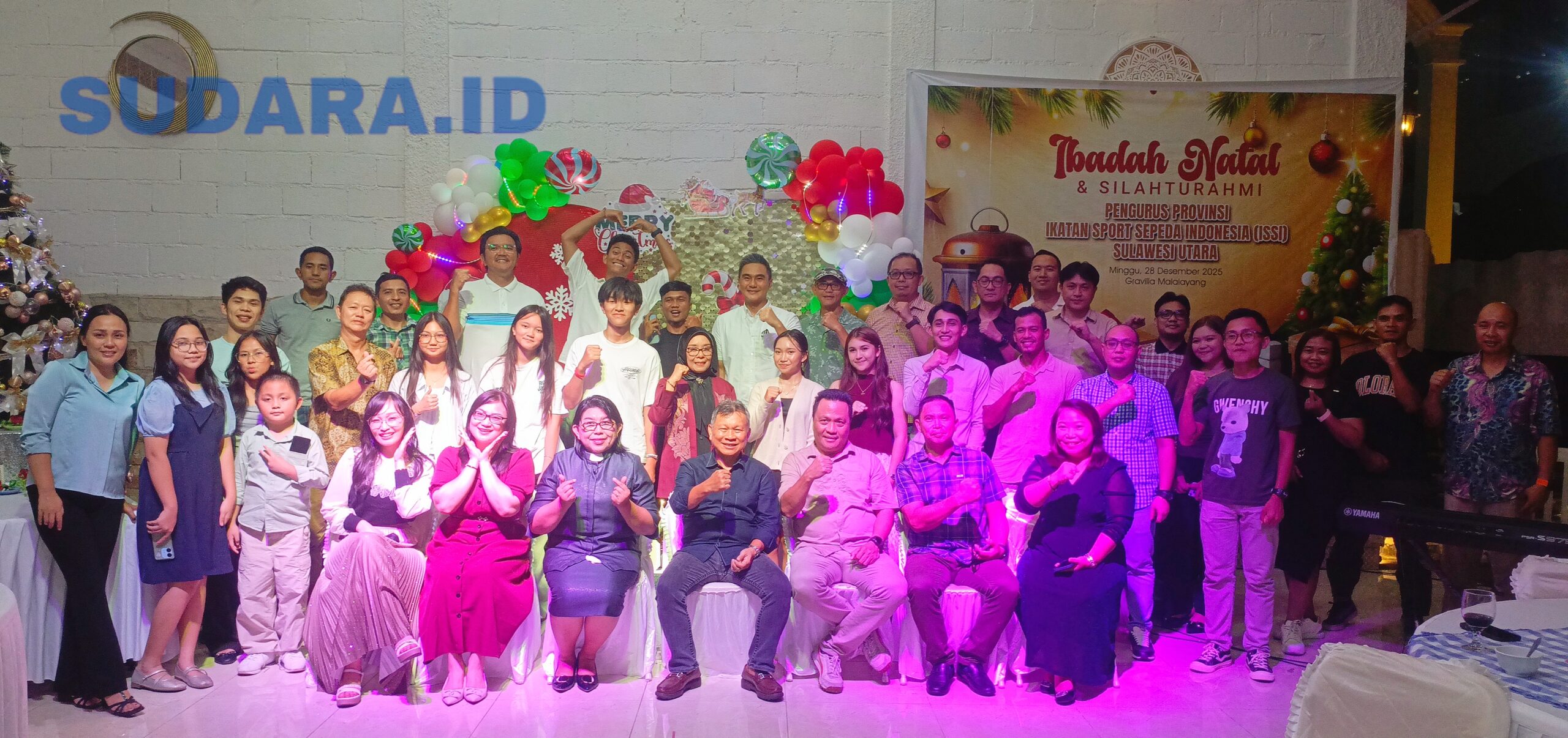 Keluarga Besar ISSI Sulut, saat momen Ibadah Natal dan Silahturahmi Pengprov ISSI Sulut Tahun 2025. (Foto: Ridho L Tobing)
