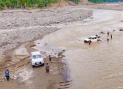 Pendistribusian bantuan genset ke wilayah terdampak bencana di Aceh.