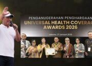 Provinsi Sulut menerima UHC Awards 2026.