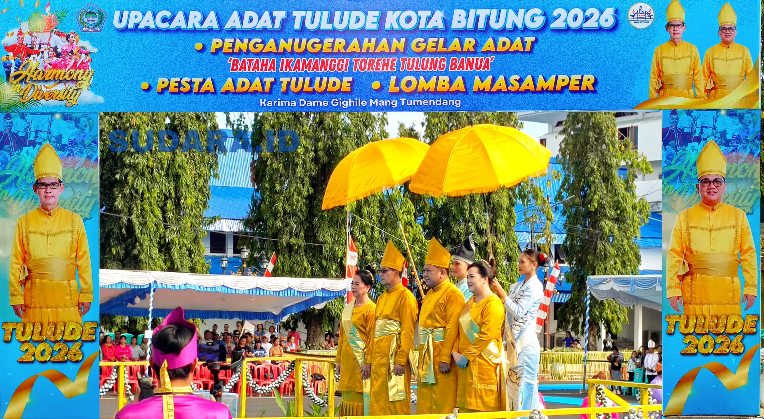 Penyambutan Walikota dan Wakil Walikota Bitung pada Upacara Adat Tulude Kota Bitung Tahun 2026.
