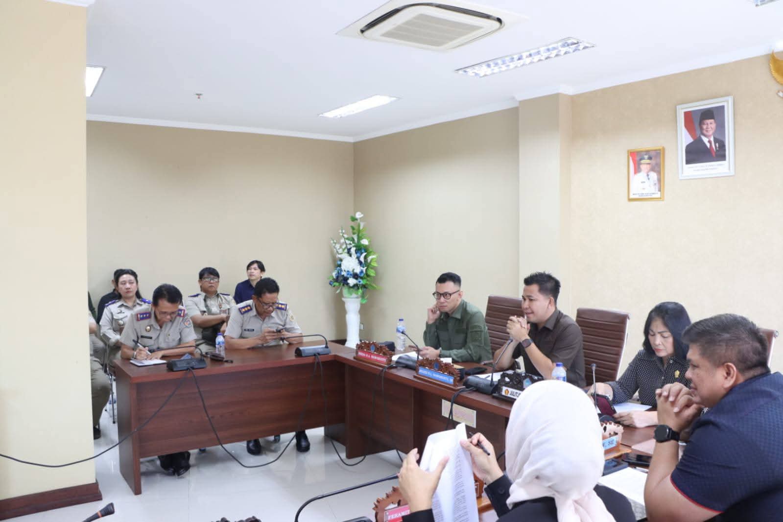 RDP Komisi I DPRD Sulut yang membahas tentang sengketa lahan KEK Likupang dengan Warga. (Foto: Ist)