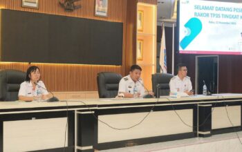 Wakil Walikota Bitung, Randito Maringka, saat memimpin Rakor TP3S Kota Bitung. (Foto: Ist)