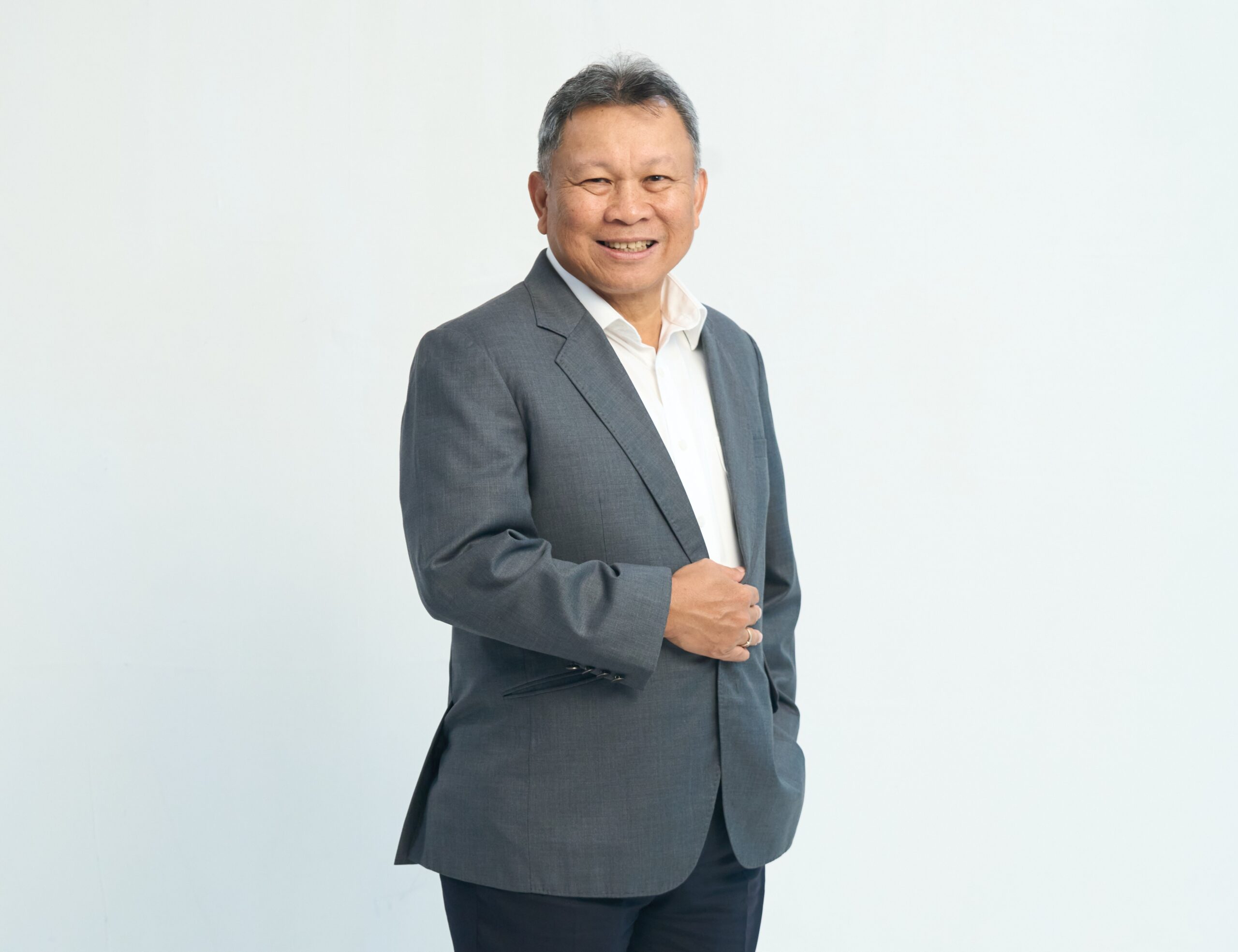 Direktur Utama Bank SulutGo, Revino Pepah. (Foto: Ist)