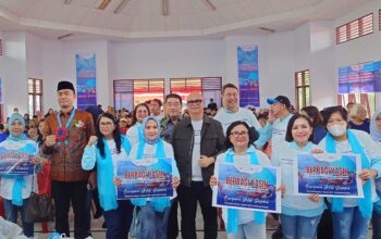 Aksi Bakti sosial Jaringan Solidaritas Nusantara berbagi kasih, jangkau warga Kelompok Rentan di Tondano Minahasa. (Foto: Ist)