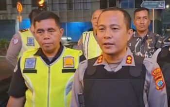 Kapolres Bitung, AKBP Albert Zai SIK MH didampingi Kasi Humas, AKP Abdul Natip Anggai. (Foto: untuk SUDARA.ID)