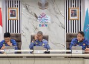 Walikota Bitung, Hengky Honandar SE (paling kanan), saat ekspose Manajemen Talenta Pemkot Bitung di BKN. (Foto: Ist)