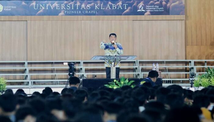 Dobrak Paradigma Pasif, Gubernur Yulius Tantang Mahasiswa Unklab Jadi Generasi Inovatif Berdaya Saing Global