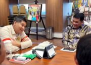 Gubernur Sulut, Mayjen TNI (Purn) Yulius Selvanus SE (kanan) saat melakukan pertemuan bersama Menteri PKP, Maruarar Sirait. (Foto: Ist)