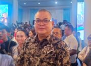 Ketua Fraksi Gerindra DPRD Sulut, Louis Carl Schramm SH MH, saat menghadiri Ibadah Syukur Satu Tahun Kepemimpinan YSK-Victory di Graha Gubernuran, Manado, Kamis (5/3/2026). (Foto: Ridho L Tobing)