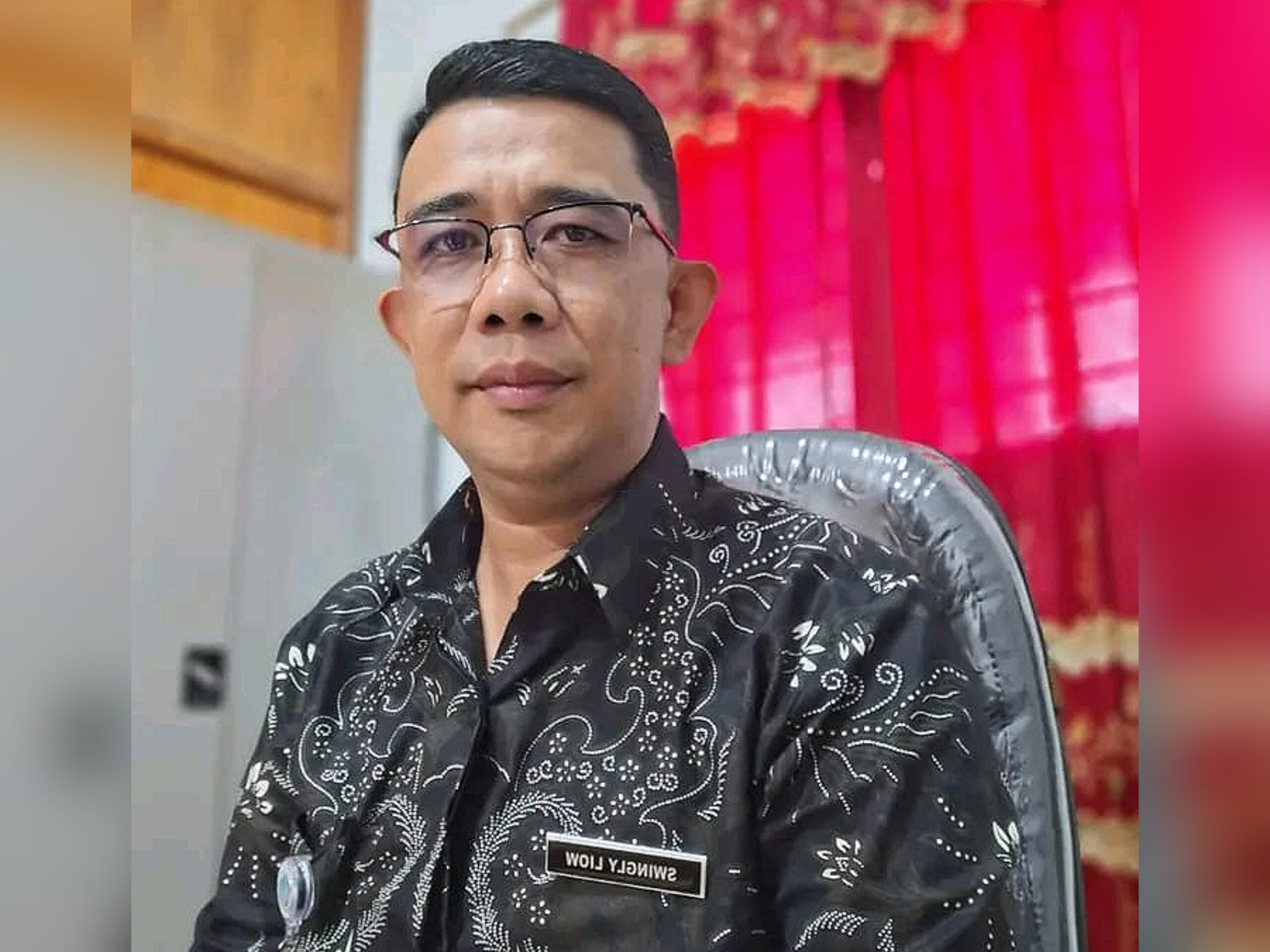 Kepala Sekolah SMA Negeri 1 Amurang, Swingly Liow S.Pd.(Foto: Ist)