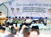 Gubernur Sulut, Mayjen TNI (Purn) Yulius Selvanus SE saat menyampaikan sambitan dalam gelar Safari Ramadan Pemprov Sulut di Kabupaten Bolaang Mongondow Timur. (Foto: Ist)