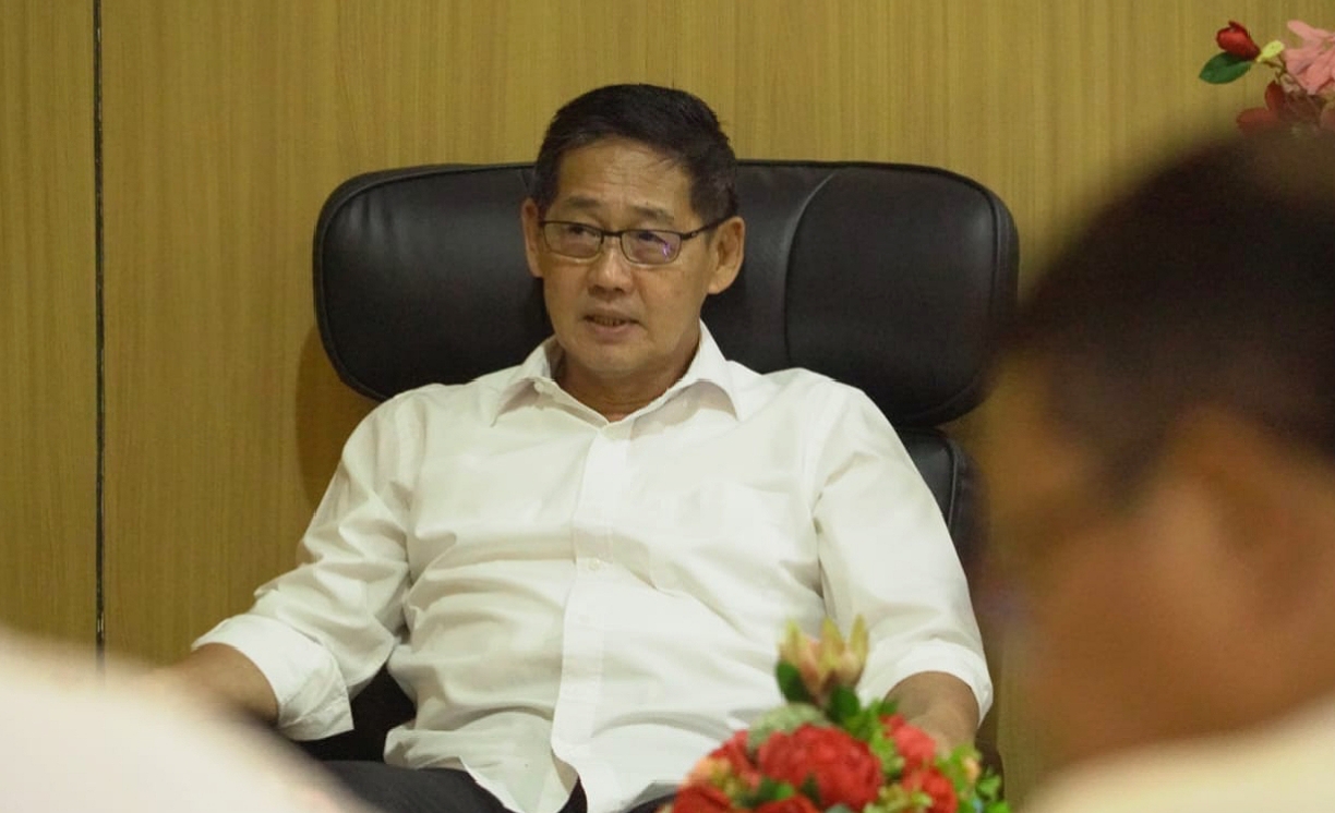 Walikota Bitung, Hengky Honandar SE. (Foto: Ist)