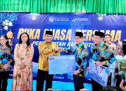 Gubernur Sulut, Mayjen TNI (Purn) Yulius Selvanus SE bersama Walikota Bitung, Hengky Honandar SE dan Wakil Walikota Randito Maringka S Sos. Tampak di sisi kiri Ketua TP PKK Sulut, Ny Anik Yulius Selvanus didampingi Ketua TP PKK Bitung, Ny. Ellen Honandar Sondakh SE. (Foto: Ist)