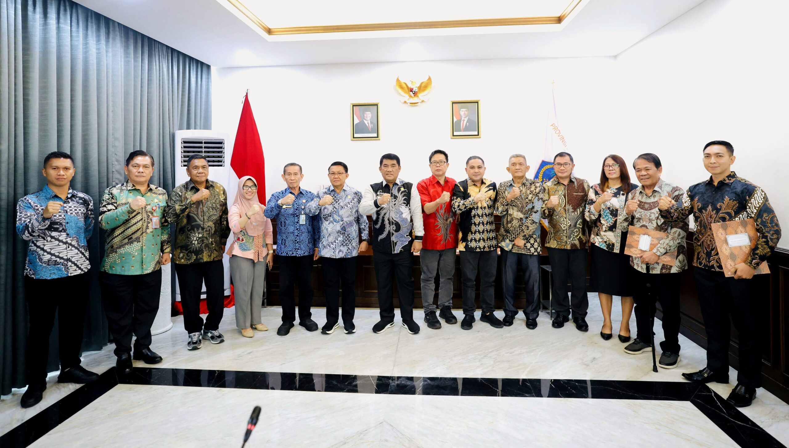 Gubernur Sulut, Mayjen TNI (Purn) Yulius Selvanus SE bersama FKDM Sulut 2026.(Foto: Ist)