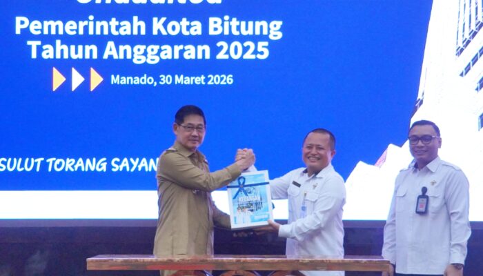 Wujud Transparansi Anggaran, Walikota Hengky Honandar Serahkan LKPD Bitung 2025 ke BPK Sulut