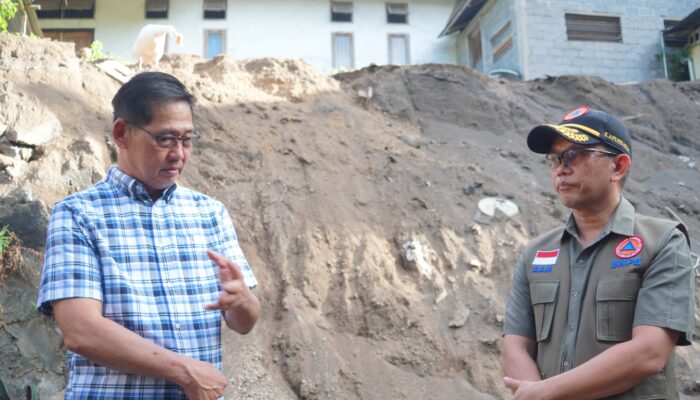 Perintah Presiden: Kapusdatin BNPB dan Walikota Hengky Honandar Verifikasi Kerusakan Pascagempa di Bitung