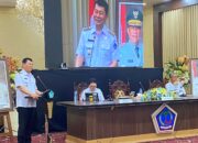 Wakil Gubernur Sulawesi Utara, Victor Mailangkay, saat membuka Rakorda Program Bangga Kencana Tahun 2026 di Manado, Rabu (15/4/2026). Kegiatan ini fokus pada transformasi kebijakan kependudukan menyongsong bonus demografi. (Foto: Dok. Istimewa)