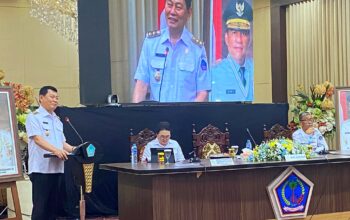 Wakil Gubernur Sulawesi Utara, Victor Mailangkay, saat membuka Rakorda Program Bangga Kencana Tahun 2026 di Manado, Rabu (15/4/2026). Kegiatan ini fokus pada transformasi kebijakan kependudukan menyongsong bonus demografi. (Foto: Dok. Istimewa)