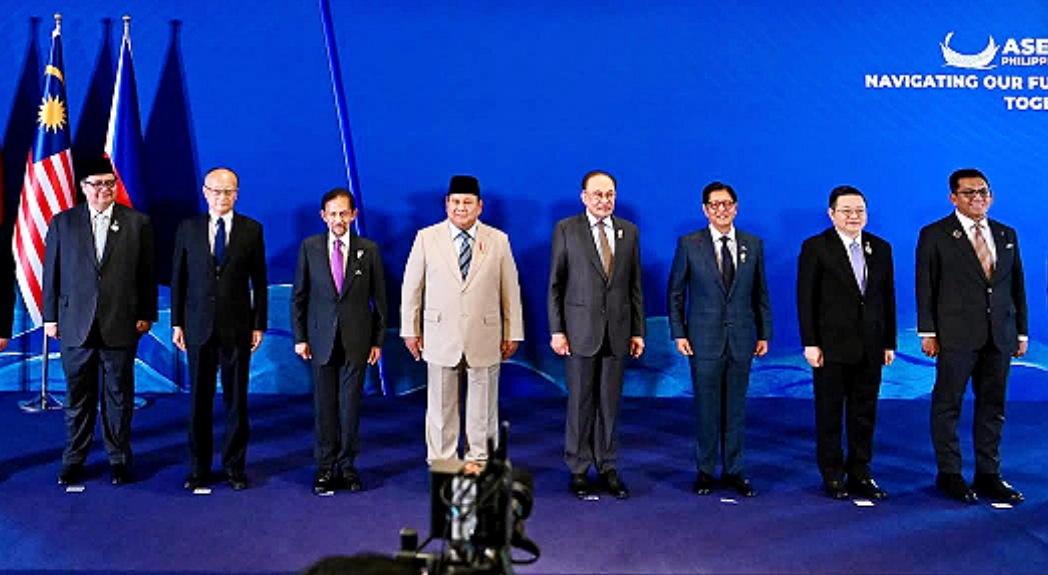 Presiden RI Prabowo Subianto (tengah) bersama para pemimpin negara ASEAN saat sesi foto bersama pada pembukaan KTT ke-48 ASEAN di Cebu, Filipina, Jumat (8/5/2026). Dalam forum tersebut, Presiden Prabowo menekankan pentingnya kolaborasi kawasan dalam menghadapi ketidakpastian global. (Foto: Dok. Istimewa)