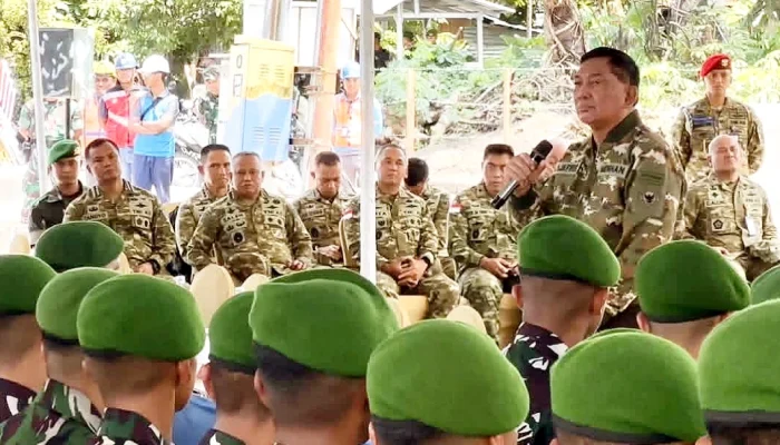 Menhan Sjafrie Sjamsoeddin Sambangi Bitung dan Tomohon Tinjau Kesiapan Satuan Tempur di Sulut