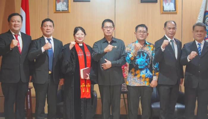 Walikota Hengky Honandar Lantik 4 Pejabat Eselon II Pemkot Bitung: Komitmen Optimalkan Pelayanan Publik 