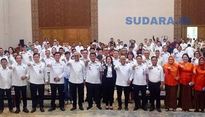 Saksikan Pelantikan Sintya Bojoh, Gubernur Yulius Dorong PWI Sulut Jaga Kredibilitas Informasi
